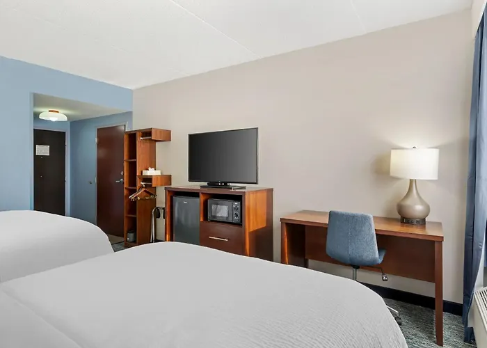 Garner Hotel Warren Northwest By Ihg